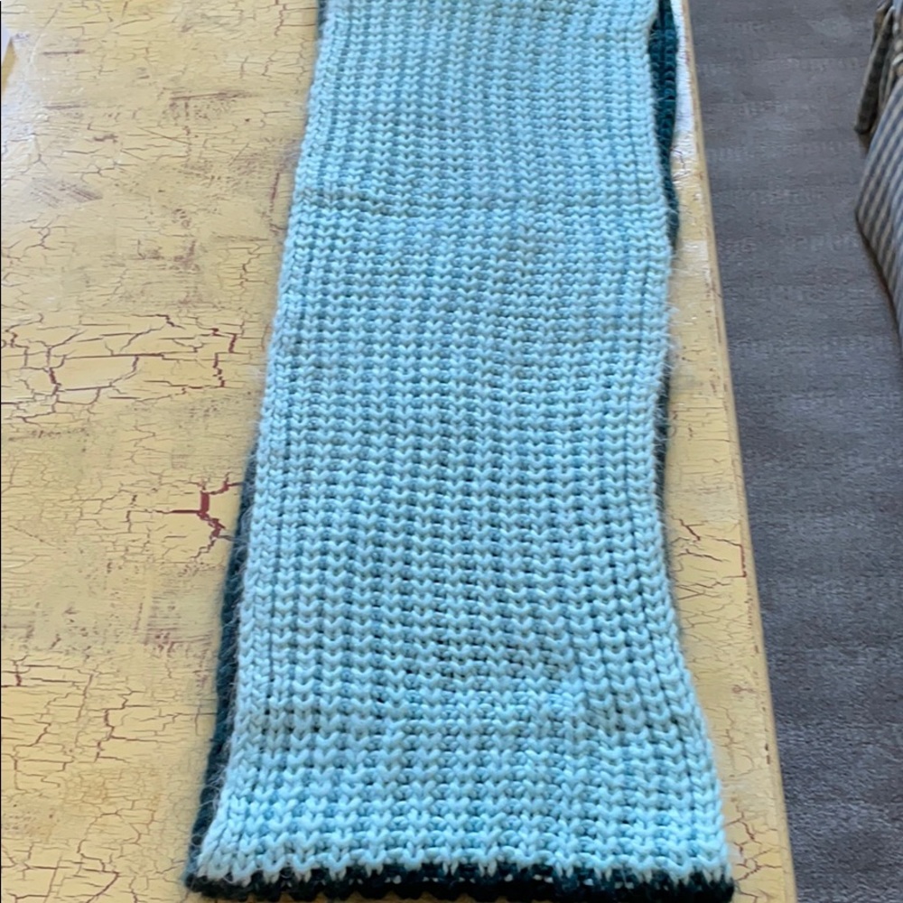 Two tone women’s infinity knit scarf. - Picture 2 of 4